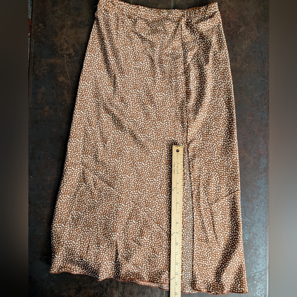 Brown Patterned Women's Skirt - Picture 5 of 7